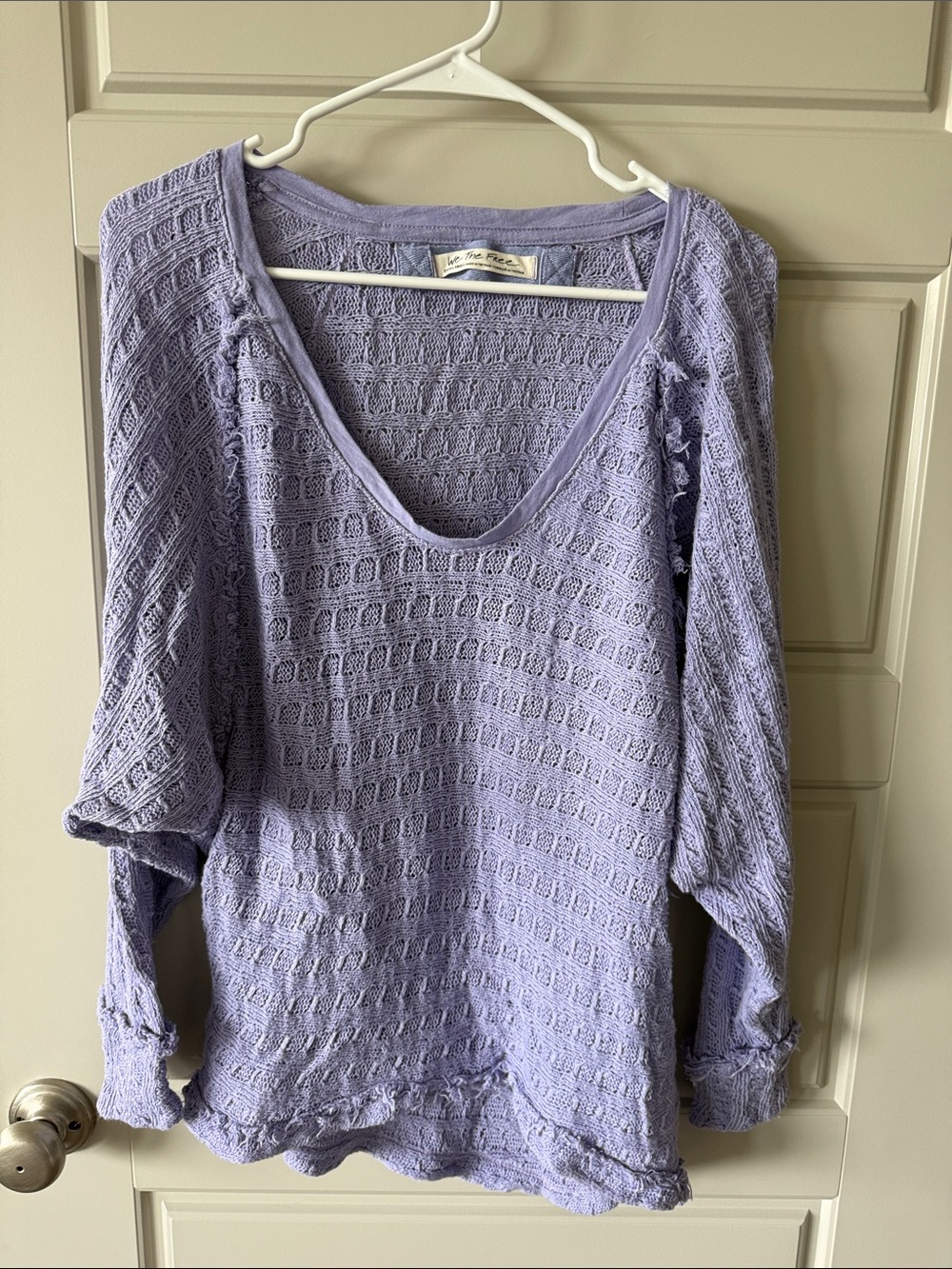 FREE PEOPLE WE THE FREE THIEN’S. HACCI PURPLE TEXTURED KNIT SWEATER